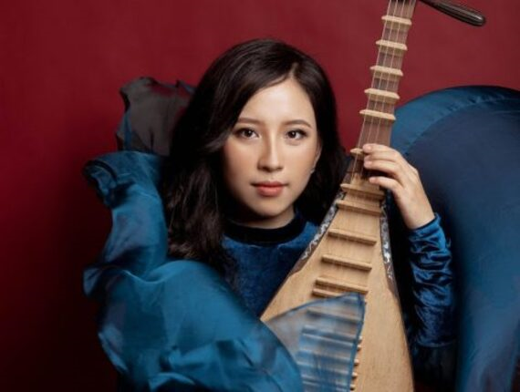 Nghệ sĩ Phan Thủy – người kể chuyện bằng âm thanh cây đàn